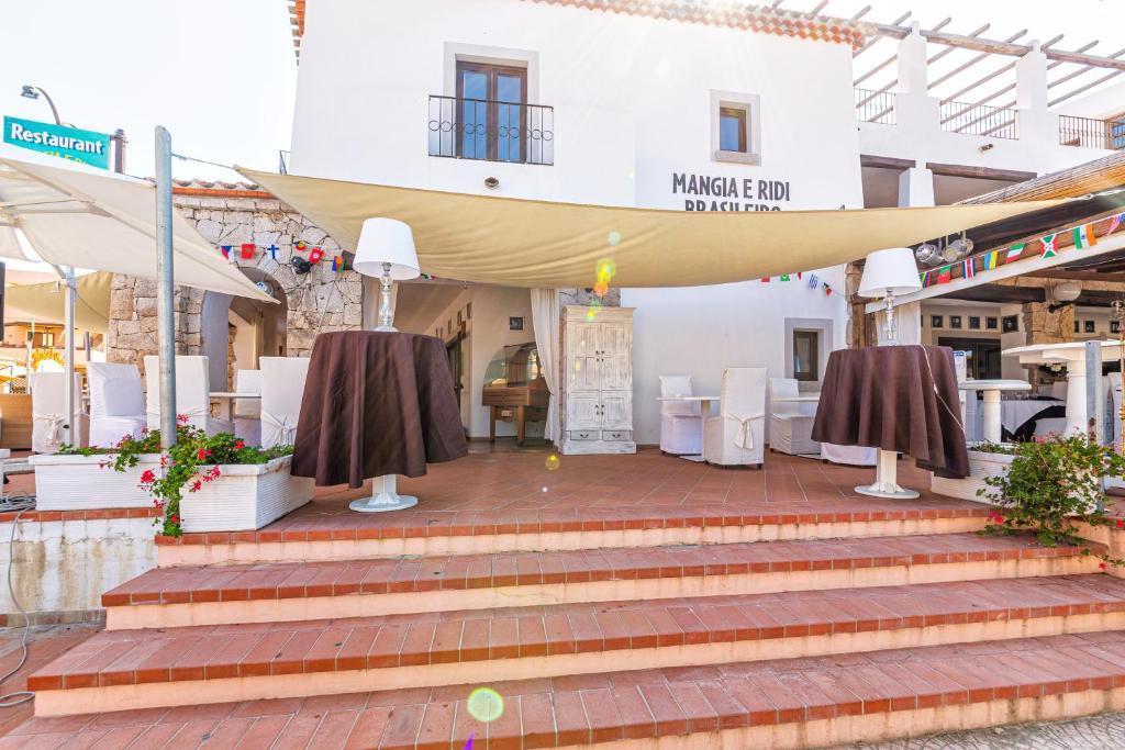 Hotel Il Faro Di Molara Loiri Porto San Paolo Exterior foto