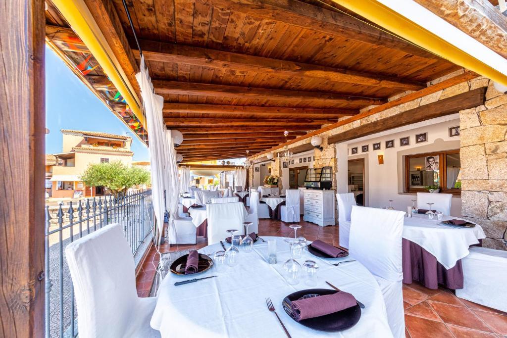 Hotel Il Faro Di Molara Loiri Porto San Paolo Exterior foto